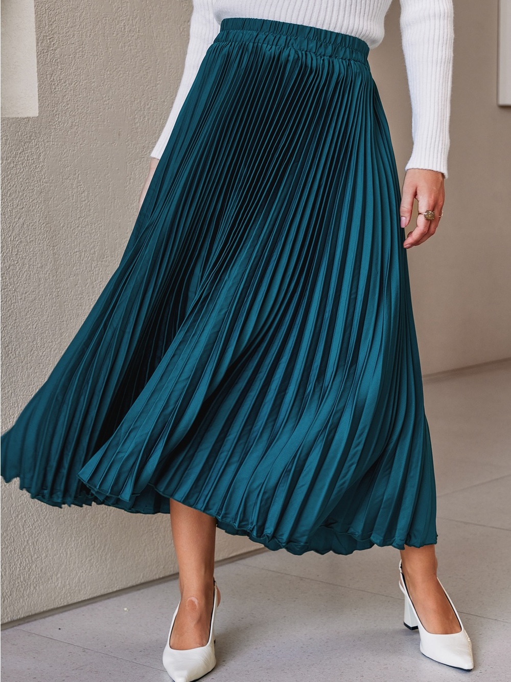 Ophelia Roe Teal Pleated Midi Skirt with Elastic Waistband- BRAND NEW WITH TAGS